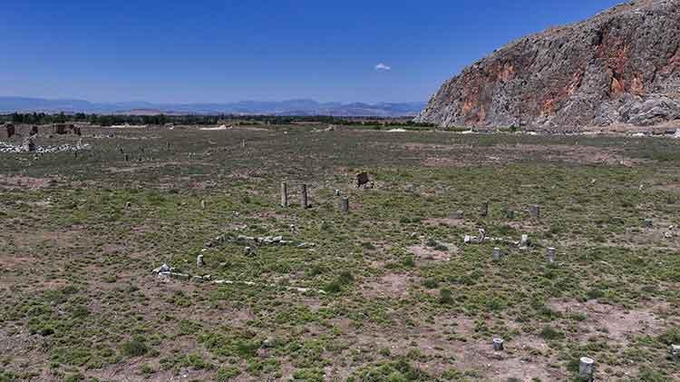 Anavarza Antik Kentinde çalışmalar hızlandı, kazılar 9 farklı nokta daha başlatılacak