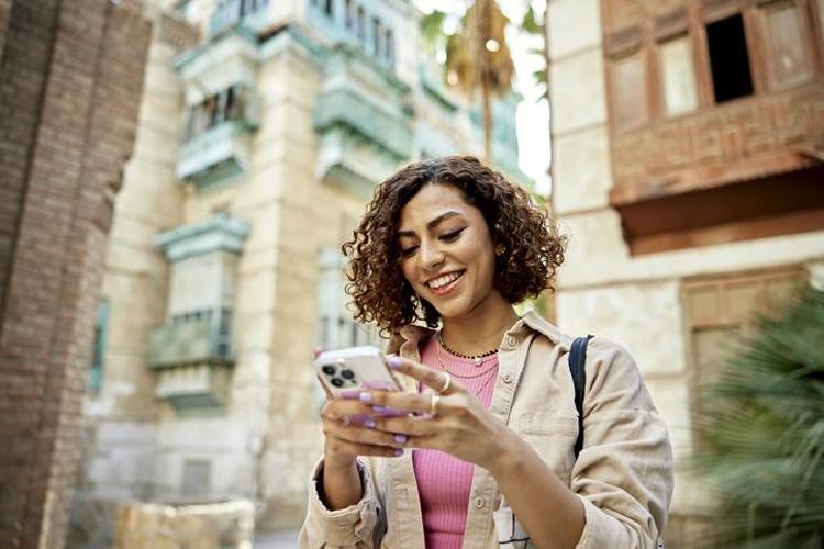 5 bin TL’ye iPhone 16 Pro: 30 saniyede hazır Telefonlarda modifiye dönemi