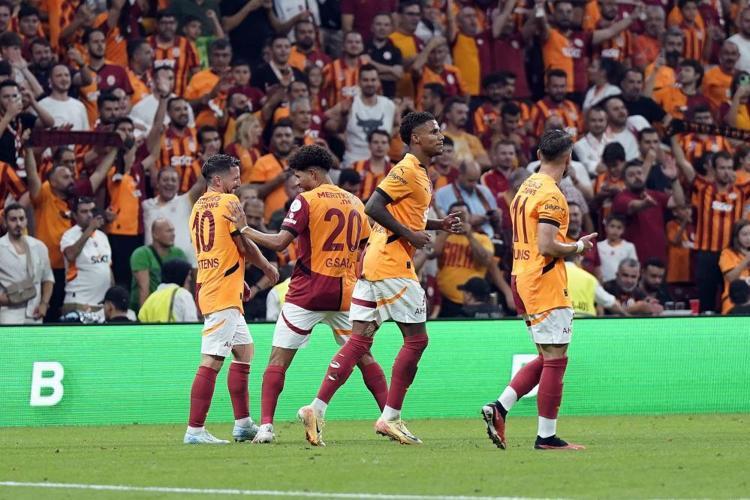 Galatasaraya yasa dışı sponsor Detaylar ortaya çıktı: Firmanın sahibi futbol hakemi çıktı