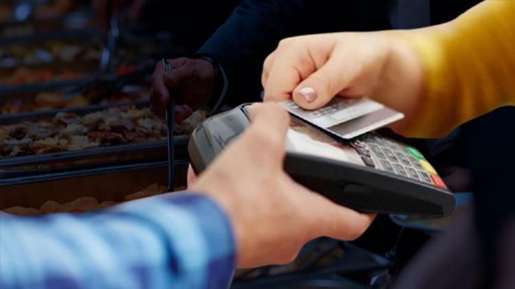 Çalışanları ilgilendiriyor Yemek kartlarıyla ilgili yeni karar, dahil edilmeyecek