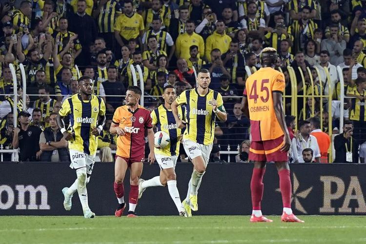 Satın alamadıklarını tehdit ediyor deyip kendini tutamadı: Ali Koçun suratına söylüyorum: Süren doldu