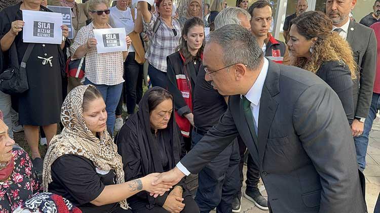Tekirdağda cinsel istismara uğrayan sıla bebeğe gözyaşlarıyla veda Cenazede yürek yakan detay
