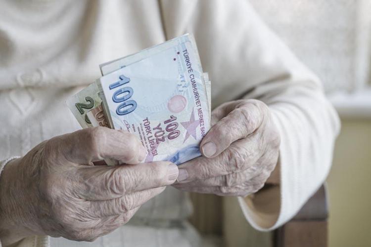 Emeklilere ek 20 bin lira Promosyon rekabeti hız kazandı, bankalar rakamları güncelledi