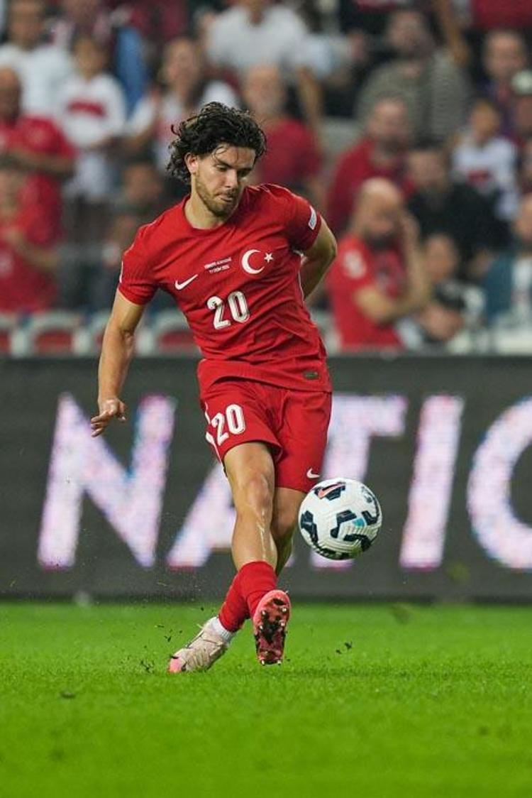 Türkiye Karadağ maçında 3 puan tek golle geldi