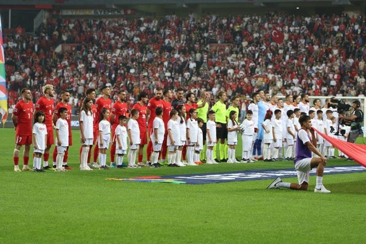 Türkiye Karadağ maçında 3 puan tek golle geldi