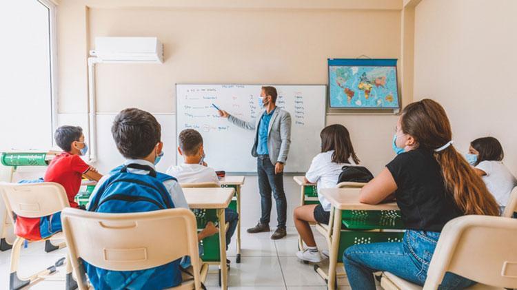 Öğrenciler artık öğretmenlik tercih etmiyor: 2 öğrenciye 17 hoca var