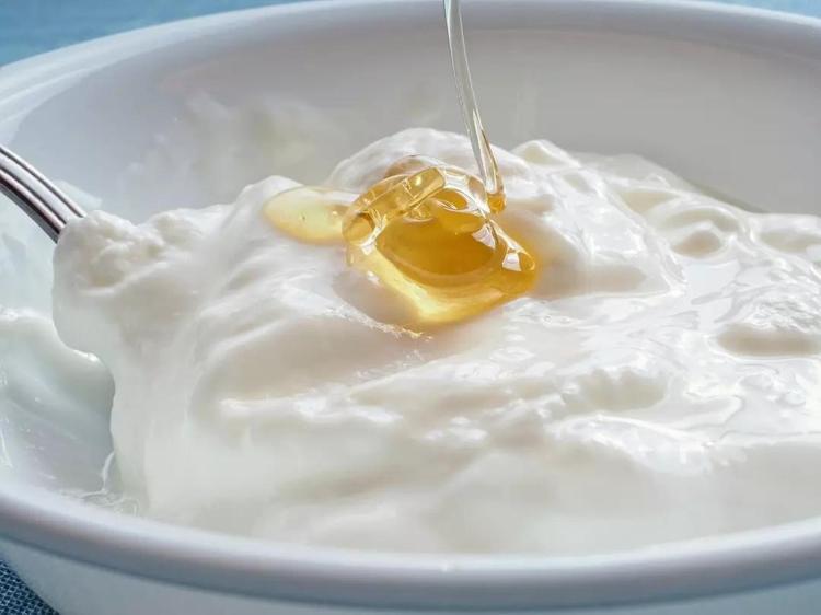 Kabızlığa bir kaşığı çare oluyor Yoğurtla birleşince faydası kat kat artıyor