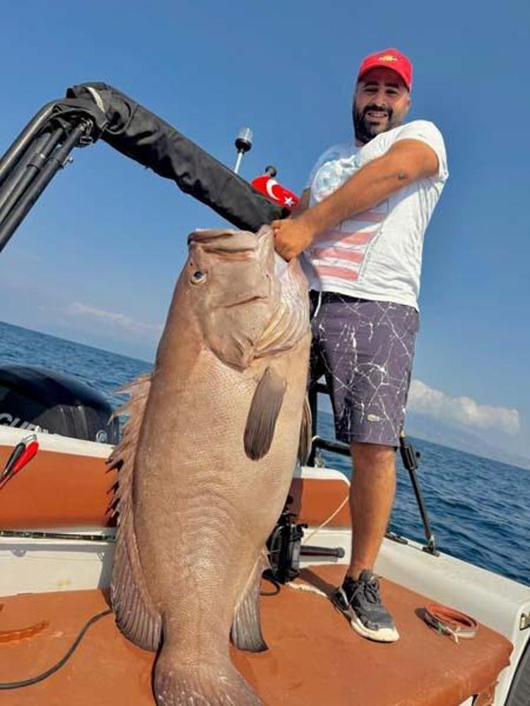 Hatayda görenleri şaşkına çeviren olay Palamut için açıldılar 45 kiloluk devi yakaladılar