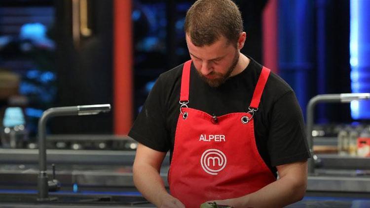 Masterchefte son eleme adayı belli oldu Sezonun kaşığını alabilirdi
