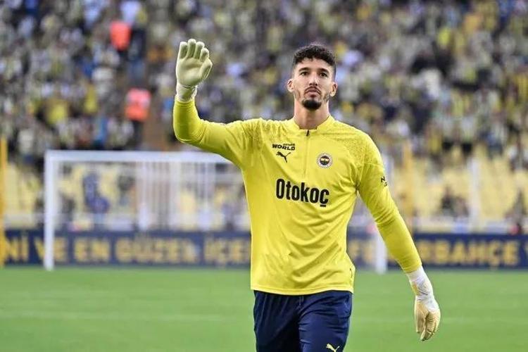 Altay Bayındırdan Fenerbahçe itirafı Manchester Uniteddan ayrılacak mı