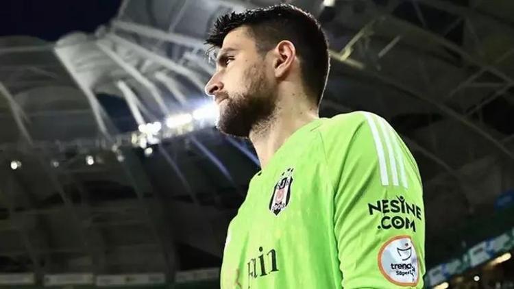 Zorlu maçta kaleyi devraldı