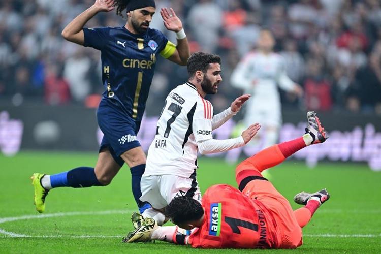Beşiktaş Kasımpaşa maçında 4 gol 1 kırmızı kart Kartal başladı Paşa bitirdi