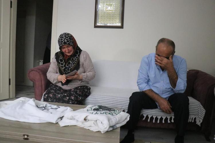 İspanya açıklarında kaybolan Türk denizcinin ailesinin acı feryadı: Sağ ya da ölü sarılmak istiyorum