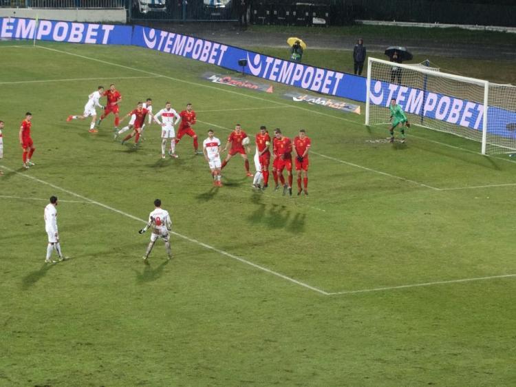 Karadağa 3-1 yenildik, ortalığı karıştıracak sözler: Geç bunları korkak Montella