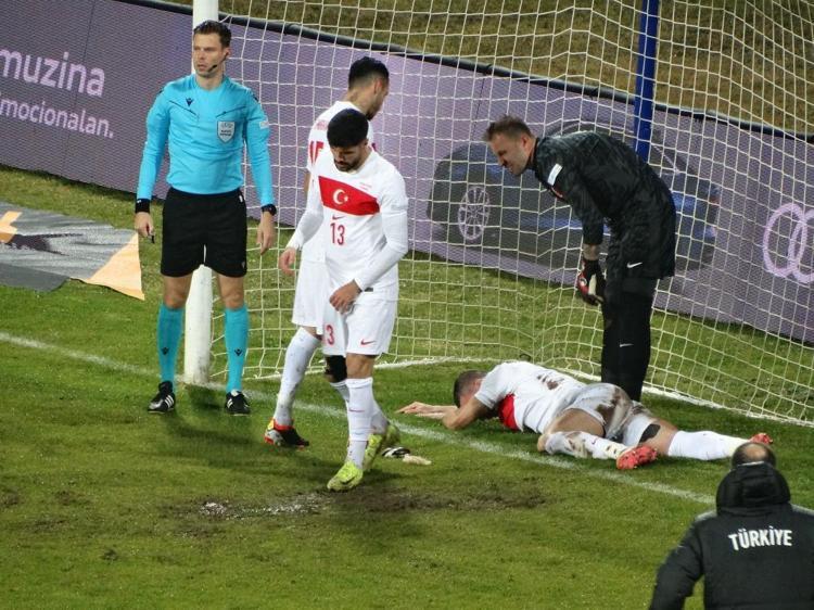 Arda Gülerin son hali olay oldu Merih Demiral, İsmail Yüksek çıldırttı: Güzel kavga ediyorsunuz