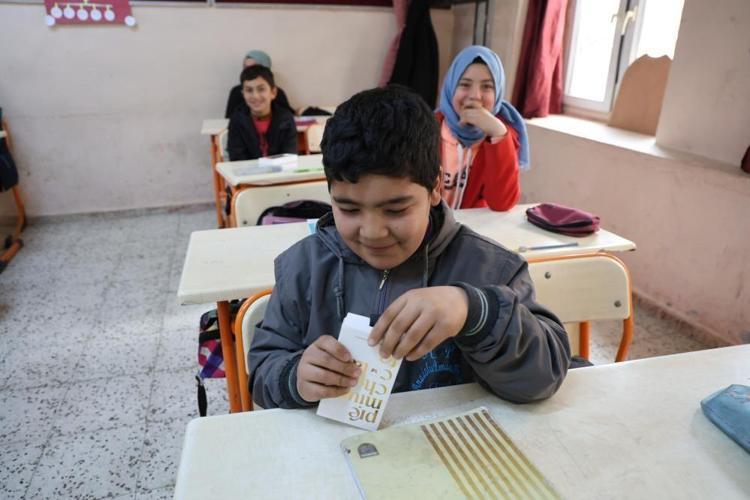 Dubai çikolatası Adanaya uğradı Fekeli çocukların hayali gerçek oldu