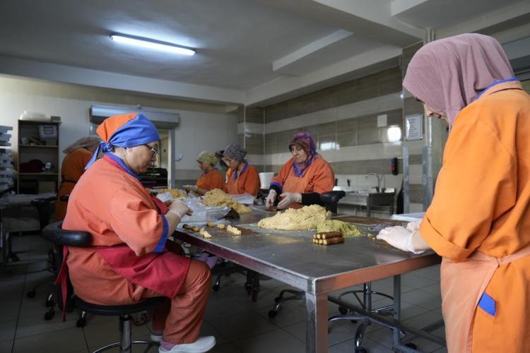 Dubai çikolatası Gümüşhanenin coğrafi işaret tescilli pestili ile buluştu Taleplere yetişemiyorlar