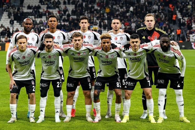 Hasan Arat istifası sonrası Bronckhorsta fena giydirdi: Hadi oradan, tatiline devam et senle olmaz
