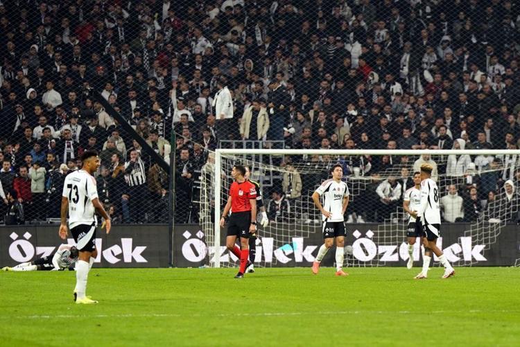 SANIRSIN BEŞİKTAŞ 13 PUAN FARKLA ZİRVEDE