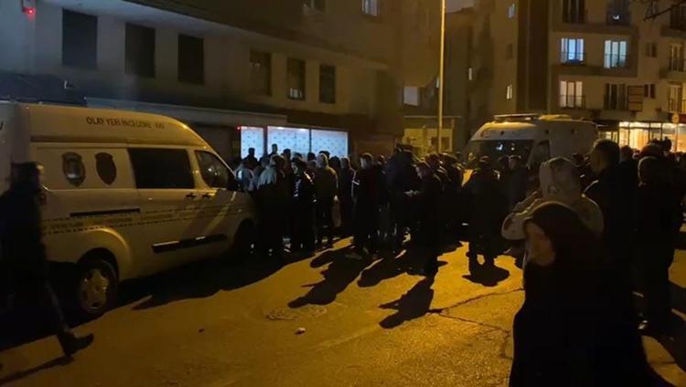İstanbul Çekmeköyde polis memuru tartıştığı kişilere ateş açtı: 2 ölü 2 yaralı