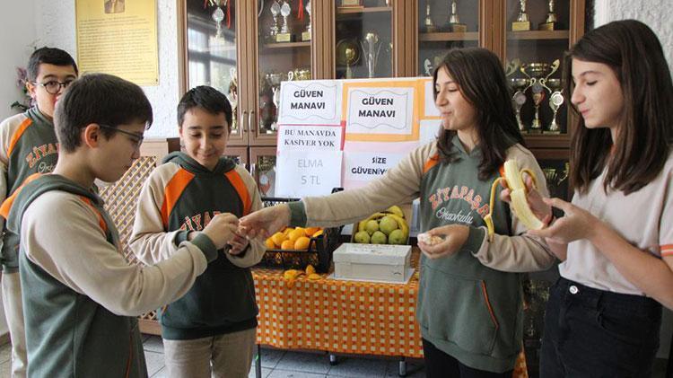 Amasyada okulda açılan güven manavının kasası hiç açık vermedi