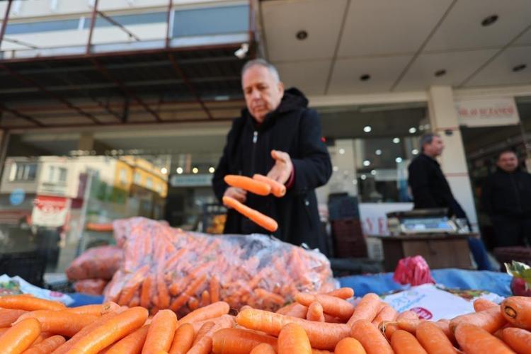 Bütün sokaklar pazar