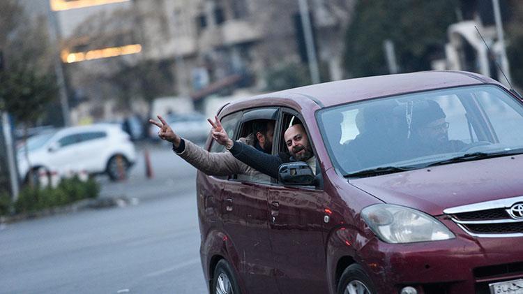 Suriyede bir devrin sonu: 61 yıllık Baas rejimi çöktü Rusya: Esad ülkeyi terk etti
