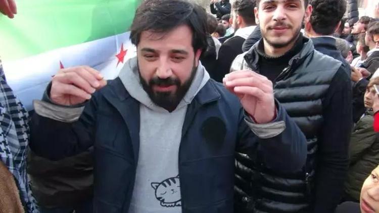 Türkiyedeki Suriyeliler Esadın devrilişini kutladı Dünya, Esadın çöküşünü böyle gördü
