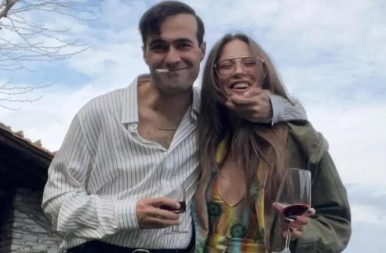 Serenay Sarıkaya ve Mert Demir çifti ayrılık iddialarının ardından ilk kez görüntülendi