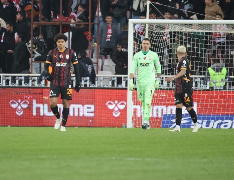 Barış Alper Yılmaz ve Osimhen depremi Forma giyemeyecek, Batshuayi’ye gün doğdu