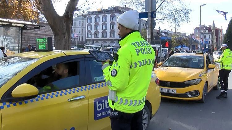 Beyoğlunda kısa mesafe götürmeyen taksici, polisin gizli kamerasına takıldı