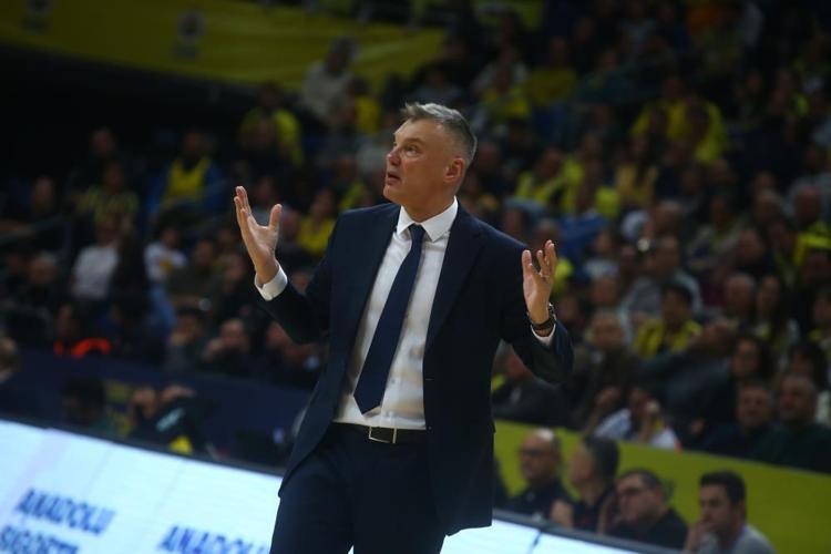 2-0 yenilgi yetmedi, Fenerbahçede istifa depremi Daha fazla dayanamadı, terk etti