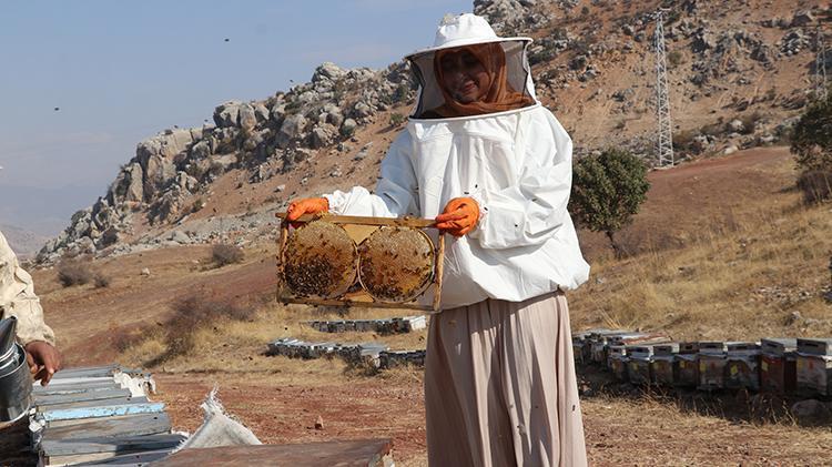 Siirtli genç kız babasından öğrendi Devlet desteğiyle kendi işini kurdu