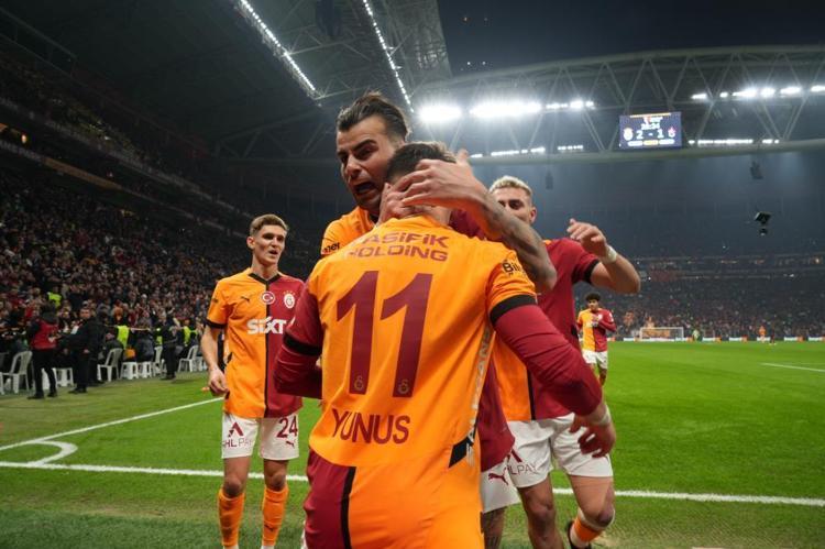 Galatasarayda Osimhen depremi Transfer için harekete geçtiler, işte yeni takımı