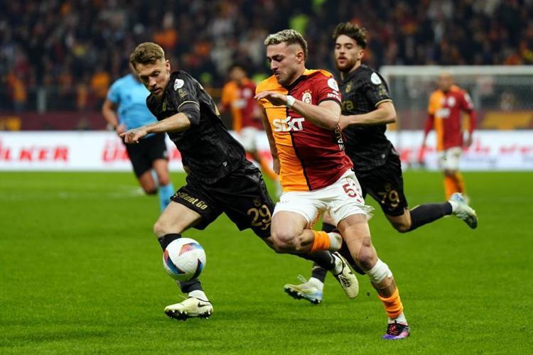 Galatasarayda Osimhen depremi Transfer için harekete geçtiler, işte yeni takımı