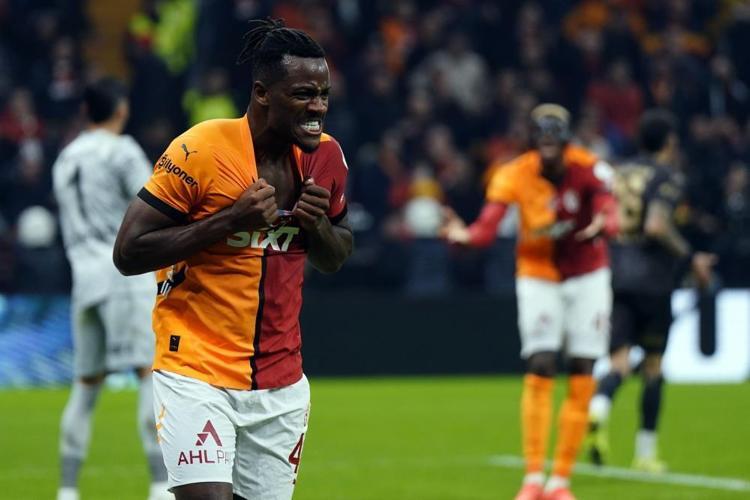 Galatasarayda Osimhen depremi Transfer için harekete geçtiler, işte yeni takımı