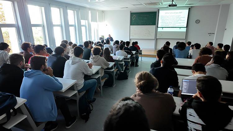 GÜVENEREK BU BÖLÜMÜ İLK SIRALARIMA YAZDIM