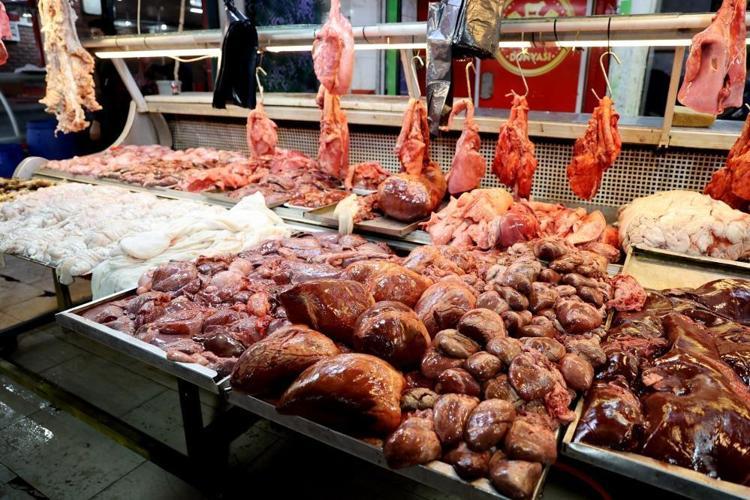 Adanada bu fiyata sakatat yok Cep yakıyor: Kasaplar Çarşısına adım atmak neredeyse parayla