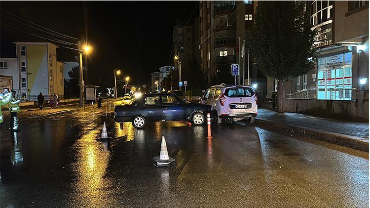 Kütahyada alkollü sürücü dur ihtarına uymadı yakalanınca hüngür hüngür ağladı