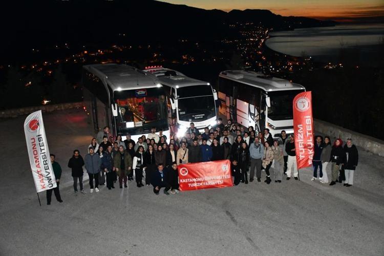 “Bahçemizde lavanta dikimini geliştirirsek çok güzel olur”