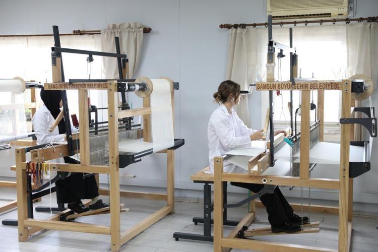 Kenevirden yapılan ürünler göz kamaştırıyor