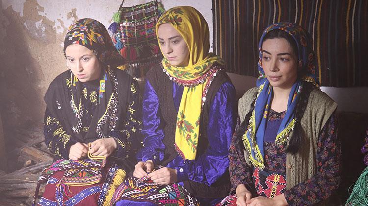 Aşık Veyselin hayatını anlatan filmin çekimleri başladı Bütün köy halkı bu film için seferber oldu