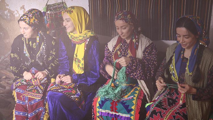Aşık Veyselin hayatını anlatan filmin çekimleri başladı Bütün köy halkı bu film için seferber oldu