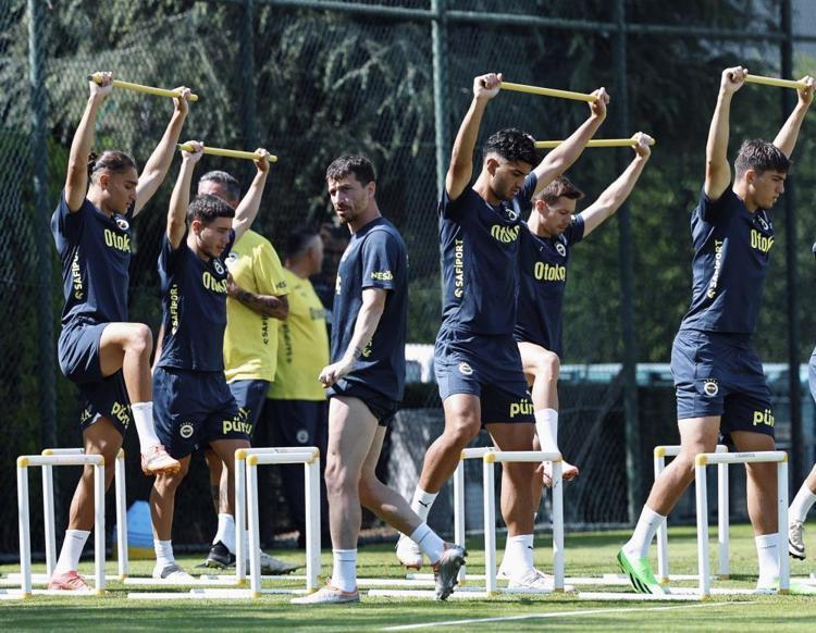 Hatayspor maçı öncesi Fenerbahçede alarm Mourinho tüm takımı toplayıp tek bir şey istedi