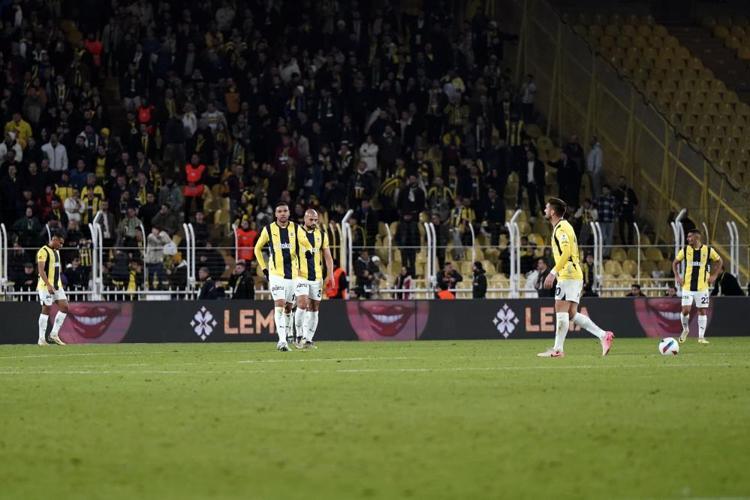 FUTBOLU BİLMEDEN HAKEMLİK YAPIYORLAR