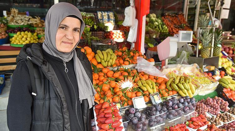 Antalyada üretim alanı zarar gören çileğin tanesi 15 lira oldu