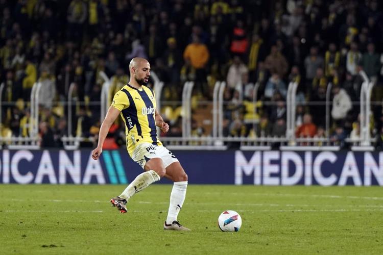 Fenerbahçede kriz patladı İsmail Yüksek’le başladı, Amrabat ile devam etti, Mourinho çıkmaza girdi