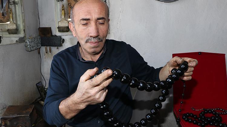 Erzurumda 43 yıl boyunca bekledi, şimdi 400 bin TLden satışa çıkardı