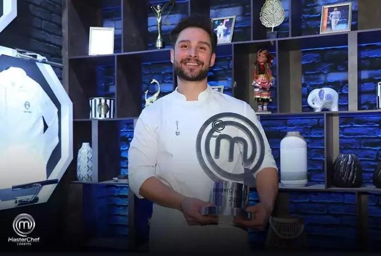 ONURDAN İLK PAYLAŞIM
