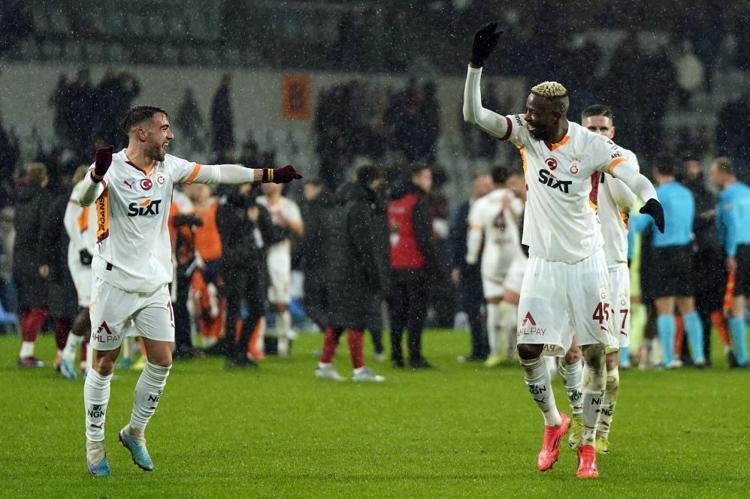 Galatasaray, Başakşehiri yendi Zirvede yerini sağlamlaştırdı